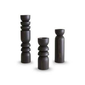 Portavelas de madera minimalista que ofrece un diseño simple y limpio para la decoración del hogar contemporáneo. - Product Image 2