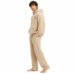 Combinaison en polaire surdimensionnée pour homme, offre un tissu en polaire doux, une coupe ample et décontractée, un toucher doux et une chaleur confortable pour les tenues décontractées et les activités de plein air. - Product Image 4