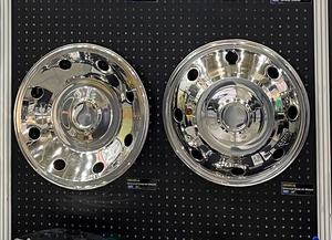 Enjoliveurs de roue avant en acier inoxydable de 16 pouces pour camions et autobus américains - Product Image 2