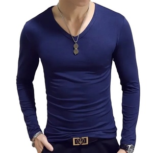 T-shirt d'été de haute qualité pour hommes, maillot à manches longues et col en V, haut de style décontracté coupe ajustée avec couleur unie et motif - Product Image 1