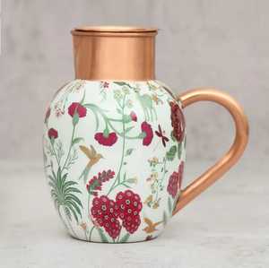 Pichet décoratif en cuivre avec motifs floraux et faunistes, vaisselle rustique écologique pour la maison et la cuisine - Product Image 1