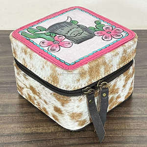 Boîte à bijoux miniature en cuir de vachette travaillé à la main, très tendance, adorable design floral rose, luxueuse boîte carrée pour organiser les bagues, pour femmes - Product Image 4