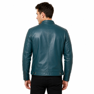 Chaqueta de cuero para hombre diseñada para clima fresco con forro suave, textura duradera, costuras resistentes y bolsillos prácticos para actividades casuales al aire libre. - Product Image 5