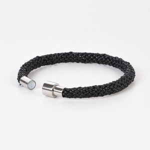 สร้อยข้อมือหนังสแตนเลสทรงกลมสร้อยข้อมือหนังสีดำสำหรับผู้ชายของขวัญ - Product Image 2