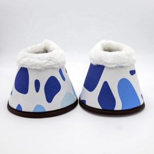 Coussin de selle en satin blanc et bleu imprimé par sublimation, coupe de saut, avec cordon bleu, doublure en bambou - Product Image 6