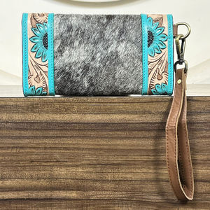 Pochette de soirée exclusive en cuir de vachette repoussé floral fait main, avec porte-cartes RFID et porte-billets, pour usage quotidien - Product Image 5