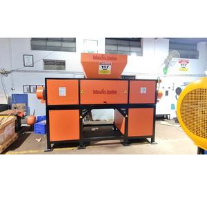 Broyeur de canettes UBC à double arbre, capacité de broyage de 1500 kg/h, pour applications industrielles, broyeurs de métaux de rebut - Product Image 1