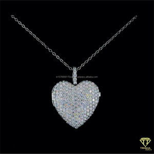 Collar con Colgante de Corazón Premium en Plata de Ley 925 con Diseño de Diamantes Moissanite - Product Image 4