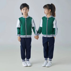 เสื้อสตรีทแวร์ทรงบ็อกซี่ฟิตแบบ Letterman – ผ้าวูลสีน้ำเงินโคบอลต์พร้อมปกเสื้อสังเคราะห์, แพทช์เชนีลขนาดใหญ่ - Product Image 4