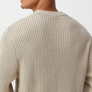 Suéter de punto para hombre, cuello redondo, color sólido, manga larga, suéter acrílico suave y cálido para otoño, corte regular - Product Image 4