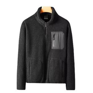 Veste en polaire noire pour homme, col montant, fermeture éclair, coupe-vent, vêtements d'hiver décontractés, coupe régulière, polyester, doublure en sherpa - Product Image 1