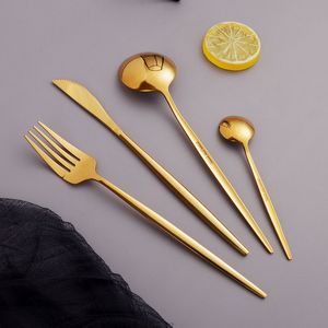 Ensemble de couverts modernes en acier inoxydable durable pour la cuisine et la table à manger, résistant à la rouille, finition polie élégante, design stylé. - Product Image 5