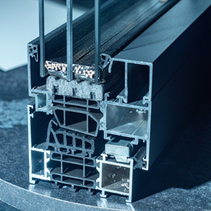 Profilé en aluminium pour systèmes à rupture de pont thermique, adapté aux fenêtres et aux portes, haute durabilité et longue durée de vie - Product Image 6