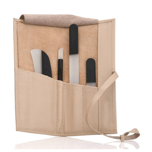 Étui à roulettes en cuir haut de gamme en promotion |   Organisateur d'outils en cuir de vache véritable |   Porte-accessoires de toilettage compact 15 x 13,5 cm - Product Image 6