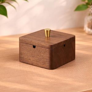 Cenicero de Madera de Acacia Hecho a Mano con Características Antipolvo y Antihumo, Diseño Creativo de Tapa Cuadrada, Cenicero de Acero Inoxidable - Product Image 3