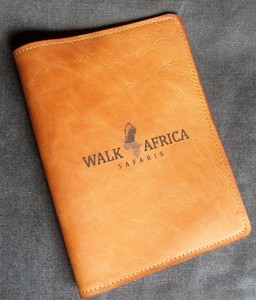 Couverture de carnet rechargeable en cuir véritable de luxe avec protection et organisateur d'écriture NBC-0024 - Product Image 1