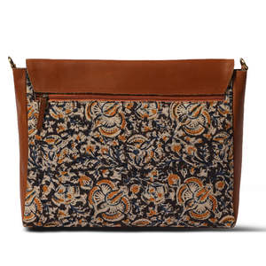 Bolso Bandolera de Cuero Genuino con Solapa Estampada, Bolso para Portátil, Gran Capacidad, Ligero, para Viajes y Uso Diario - Product Image 6