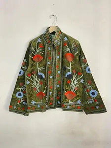 Chaqueta de Terciopelo Verde Oliva Estilo Boho Chic para Mujer, Bordado Floral Suzani, Patrón Étnico, Ropa de Abrigo Vintage para Otoño e Invierno - Product Image 2