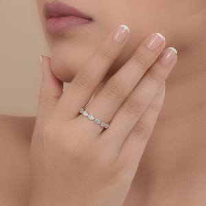 Anillo de Eternidad con Diamantes en Forma de Pera Cultivados en Laboratorio, con Nueve Diamantes de Corte Pera, Anillo de Boda con Diamantes Certificados en Oro de 14K y 18K - Product Image 3
