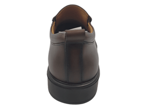 Mocasines de Cuero Genuino Color Marrón Tabaco, Punta Redonda, Sin Cordones, Suela de Goma Acolchada, Color Sólido, Para Todas las Temporadas, Logotipo Grabado - Product Image 2