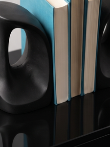 Porte-livres en métal lourd noir mat, texture moulée, décoration pour la maison et le bureau, article de vente en gros - Product Image 5