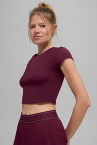 T-shirt court en tissu doux pour femmes, manches courtes, décontracté, respirant, col rond - Product Image 2
