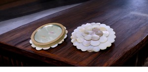 Miroir léger en nacre fait main, moderne et personnalisé, de qualité supérieure, pour la vente en gros de Noël par Stonecrafts International - Product Image 2