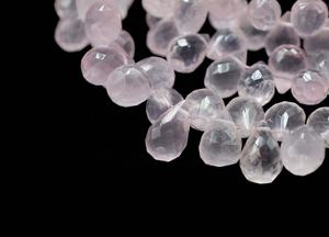 Cuentas de Cuarzo Rosa Natural Facetadas en Forma de Gota de 5x8mm, 8 Pulgadas, Grado Superior, con Orificio de 0.5mm para la Fabricación de Joyas - Product Image 5