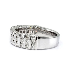 Vente en gros élégant classique 18k or blanc diamant naturel serti de canaux bagues de fiançailles pour fête des femmes - Product Image 2