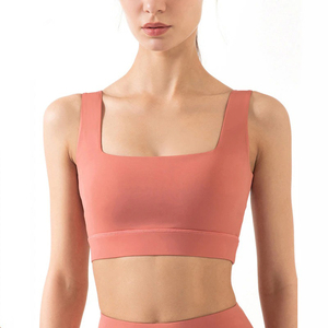 Sujetador deportivo de cuello cuadrado gris para mujer, soporte medio, sin costuras, transpirable, top de yoga y fitness, color sólido, de Run Apparel - Product Image 4