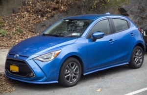 Viseras para Ventanas de Auto HIC, Material PMMA, 100% Compatibles con Toyota Yaris 4 Puertas (EE. UU.), Mazda 2, Scion IA, 2016 en Adelante - Product Image 1