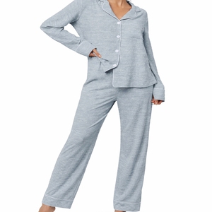 Conjunto de pijama transpirable para mujer, ropa de dormir cómoda con botones y manga larga, traje de dormir de estilo acogedor para mujer - Product Image 2