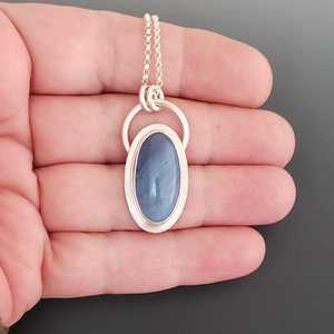NIKHIL GEMS Élégant pendentif de fiançailles vintage bleu Leland en argent sterling 925, bijoux artisanaux faits à la main, certifié par un tiers - Product Image 1