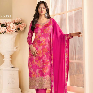 Salwar Kameez semi-couturié pour femme Chinon avec motifs numériques variés, style moderne pour fêtes, mariages et Diwali - Product Image 1