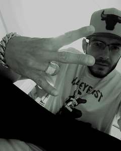 จี้เงินแท้ 925 ชุบโรเดียม ดีไซน์หรูหรา สไตล์ฮิปฮอป ทันสมัย สำหรับทุกเพศ พร้อมเพชรโมอิสซาไนต์ - Product Image 5