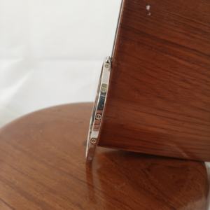 Bracelet minimaliste motif vis, classique, uni, de créateur, élégant, bijoux fins pour femme, Revalia Vms59, idéal pour les fêtes - Product Image 3