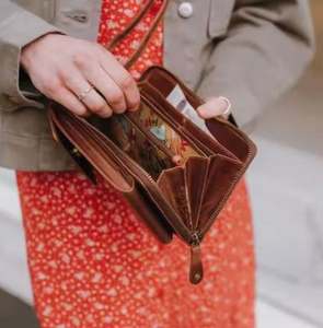 Women <b>Leather</b> Phone Crossbody Bag Small Mobile Wallet <b>Purse</b> Stylish Daily Use Bag <b>On</b> <b>Sale</b> Price By Manufacturer - Product Image 2