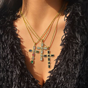 Collar con Colgante de Corazón AMBER JEWELS T-3073, Diamantes Rosados, Piedras Transparentes, Cadena de Acero Inoxidable Chapada en Oro de 18K, Certificado IGI, Pavé - Product Image 1