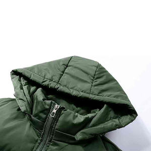Veste matelassée à capuche pour femme, manteau d'hiver court avec poches zippées, vert uni, rembourrage en polyester épais, manches longues - Product Image 4
