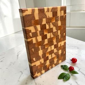 Planche à découper en bois d'acacia de qualité supérieure, épaisse, résistante au lave-vaisselle, pour la viande, les légumes, les fruits, le fromage et l'utilisation en cuisine - Product Image 3