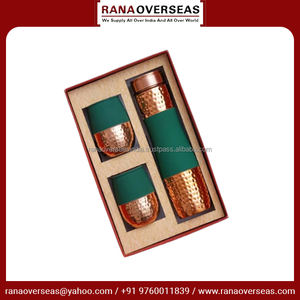 Bouteille d'eau en cuivre pur de qualité supérieure et ensemble de 2 verres Option cadeau luxueuse en différentes couleurs parfaite pour Diwali et Noël - Product Image 4