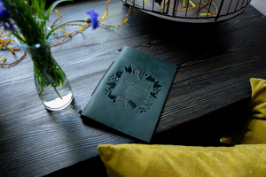 ที่ใส่เมนูหนังคุณภาพสูงสำหรับร้านอาหาร คาเฟ่ บาร์ ดีไซน์หรูหรา พับได้ ทนทาน รุ่น LMC-0157 - Product Image 3