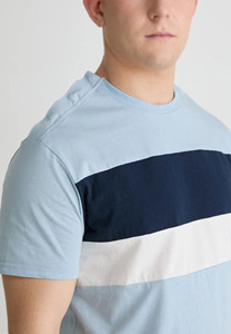 T-shirt Adaptatif Personnalisé pour Hommes, à Manches Courtes, Facilement Détachable, pour Prothèses, Vêtement Médical, Fabricant OEM ODM en Gros - Product Image 3