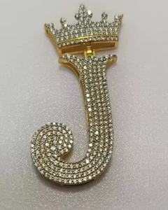 Colgante de Moissanita VVS Hecho a Medida, Colgante Hip Hop Iced Out de Dos Tonos, Colgante Personalizado con Corona y Bail, Colgante con Inicial para Regalos - Product Image 1