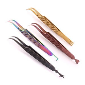 Pinzas de pestañas duraderas de 90 grados especializadas del fabricante al por mayor de acero inoxidable recubiertas de color con punta puntiaguda - Product Image 3