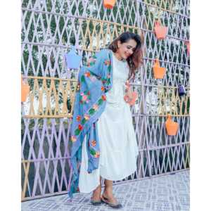 Vestidos Indios Gotta Style para Mujer, Kurtis y Vestidos de Diseñador para Bodas, Festivales, Uso Diario y Moda Étnica Modesta - Product Image 5