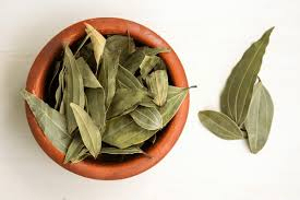 Meilleures feuilles de laurier séchées de qualité AD, naturelles et pures, pour l'exportation - Product Image 2