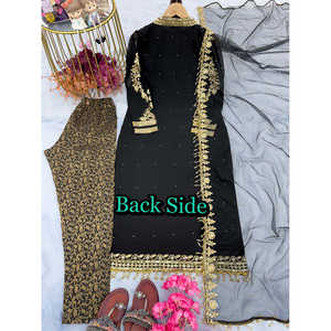 Conjunto de ropa de fiesta de diseñador para mujer Top Bottom Dupatta para un aspecto elegante - Product Image 4