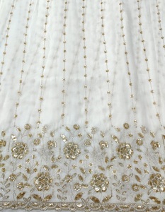 Tissu en viscose georgette de haute qualité, élégant et pur, avec de riches broderies et des perles de sequins, idéal pour les tenues de soirée à un prix avantageux - Product Image 5