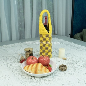 Bolsa de botella de vino de punto hecha a mano, bolsa de vino de ganchillo, cubierta de regalo de hilo ecológico para vino y champán Venta caliente - Product Image 4